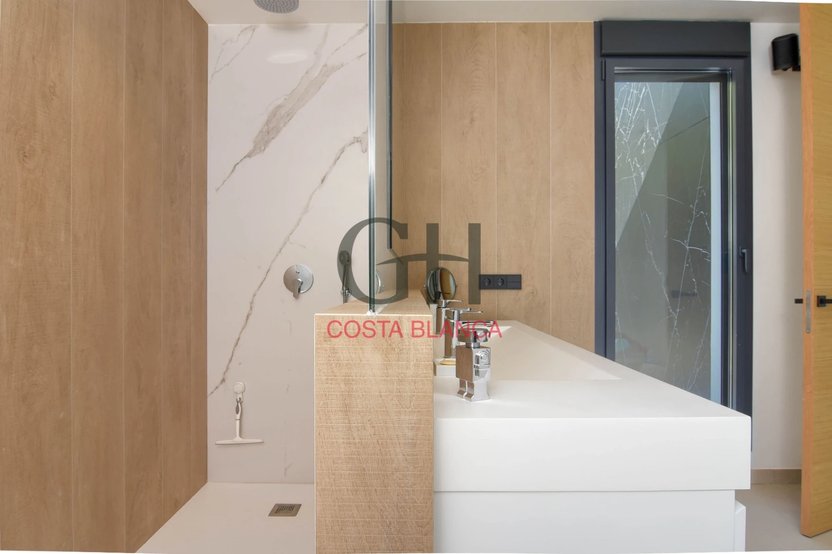 Villa de Lujo High-Tech en Moraira con Disponibilidad Inmediata