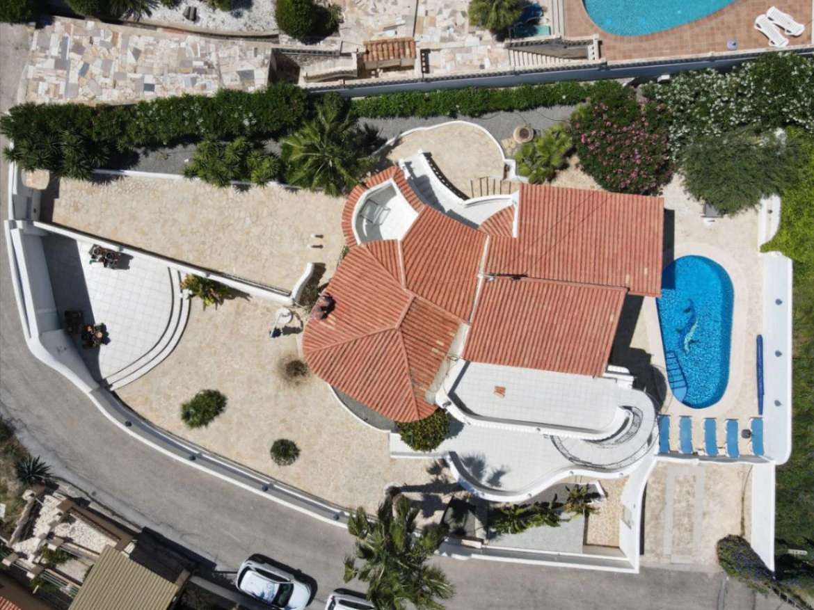 VILLA CON VISTAS AL MAR EN CALPE