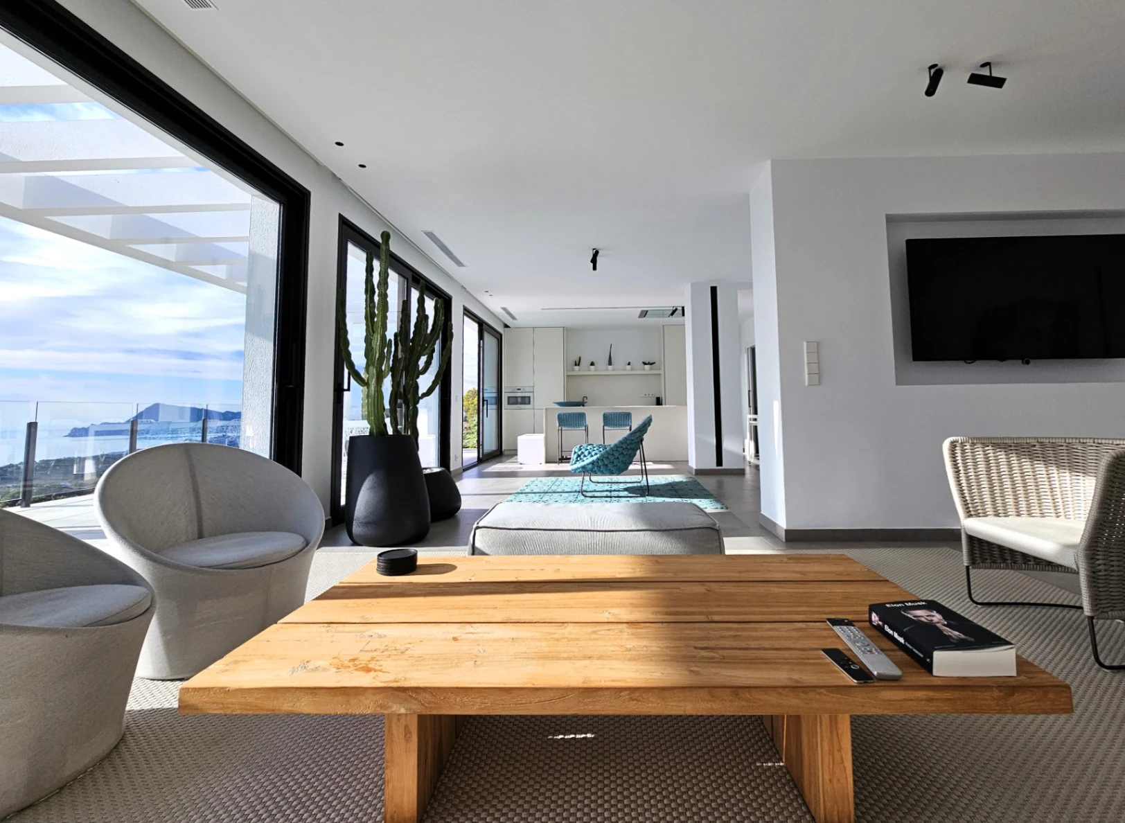 Villa de lujo con espectaculares vistas panorámicas al mar y a la montaña a la venta en Altea.