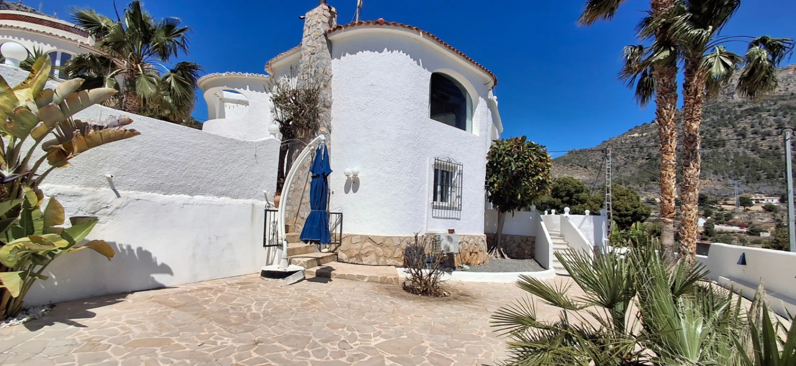 VILLA CON VISTAS AL MAR EN CALPE