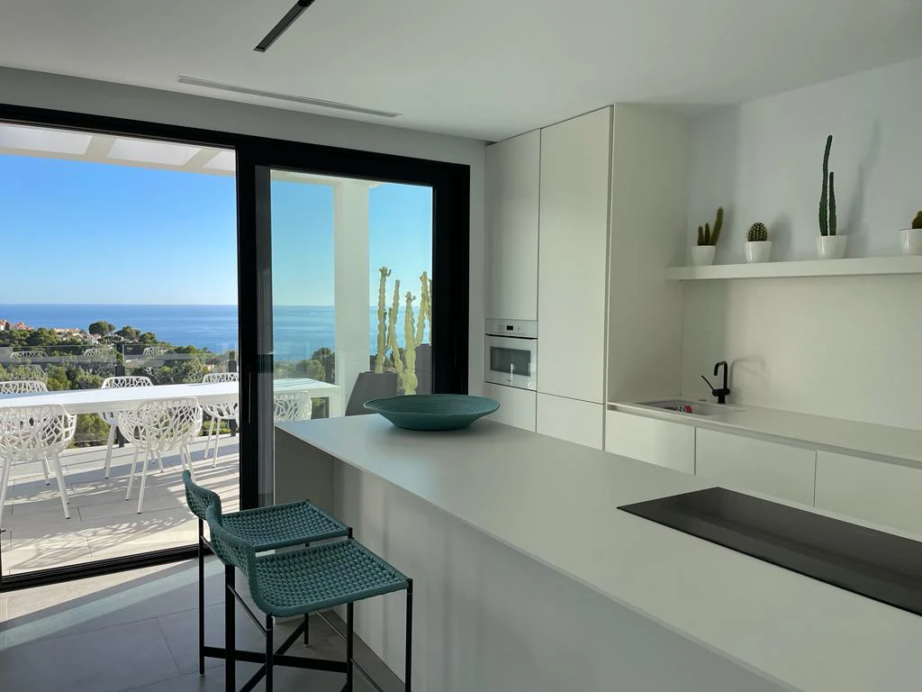 Villa de lujo con espectaculares vistas panorámicas al mar y a la montaña a la venta en Altea.