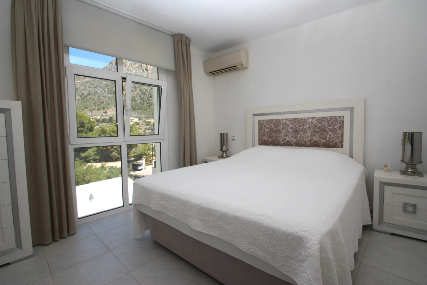 VILLA CON VISTAS AL MAR EN CALPE