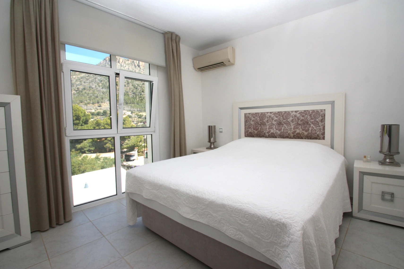 VILLA CON VISTAS AL MAR EN CALPE