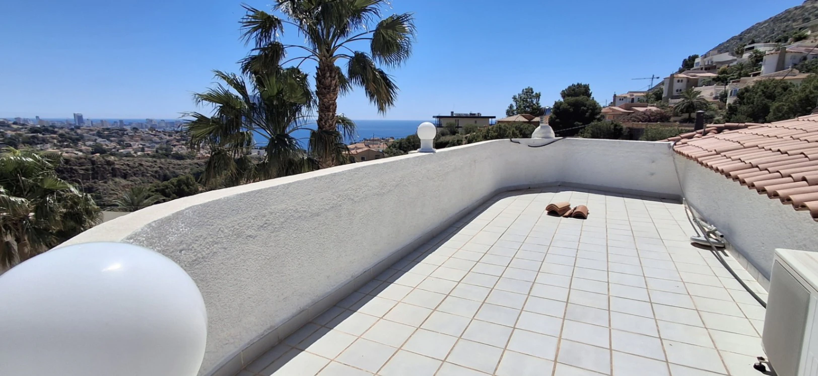 VILLA CON VISTAS AL MAR EN CALPE