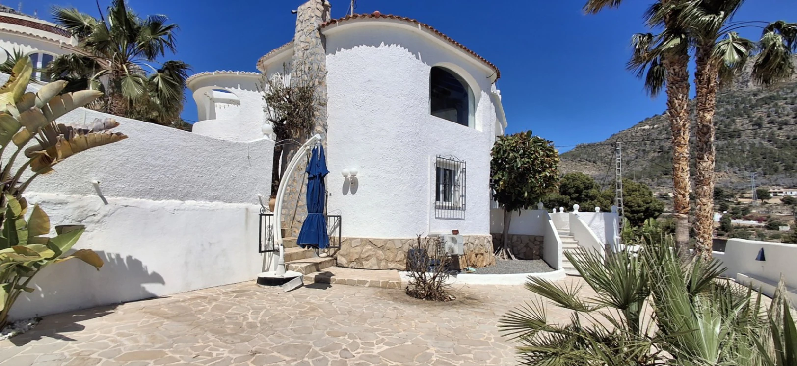VILLA CON VISTAS AL MAR EN CALPE