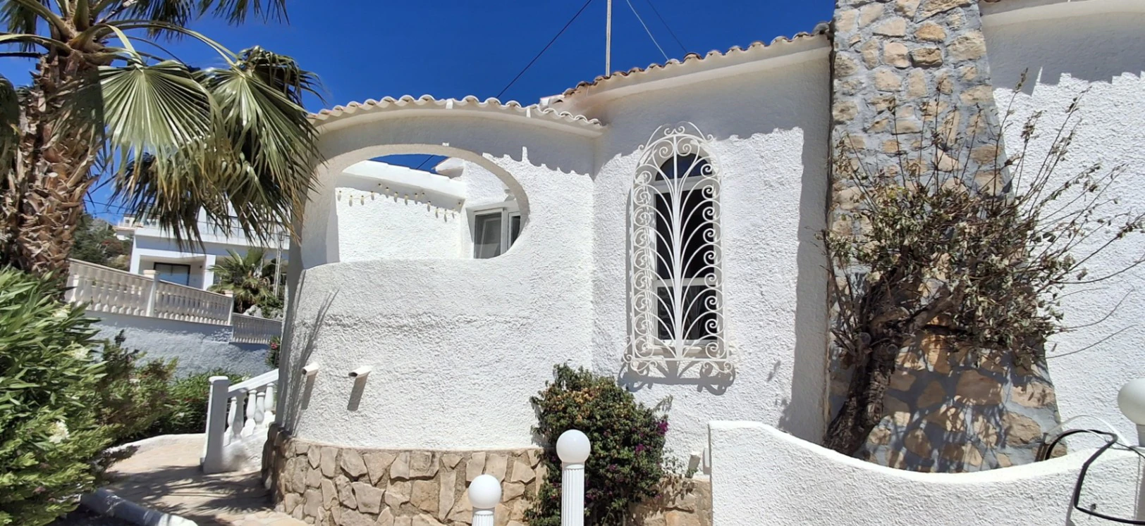 VILLA CON VISTAS AL MAR EN CALPE