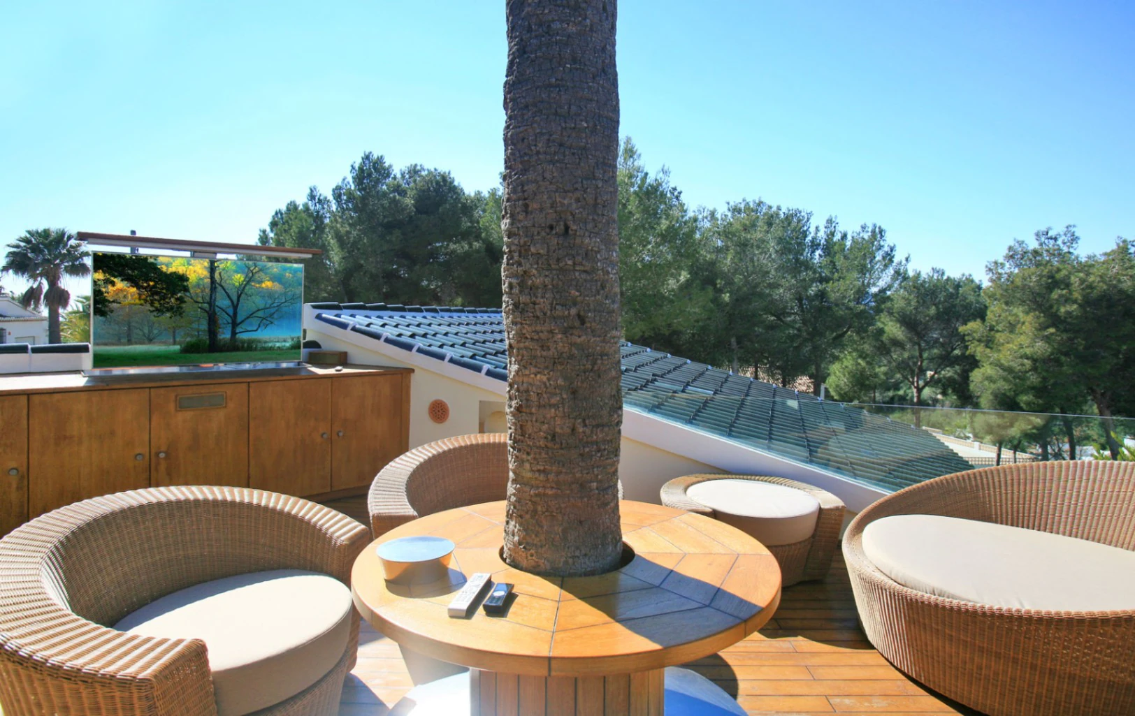 Villa Panorámica Mediterránea en Moraira – Donde la Elegancia se Encuentra con la Serenidad