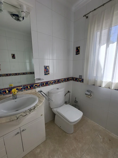 Villa Panorámica Mediterránea en Moraira – Donde la Elegancia se Encuentra con la Serenidad