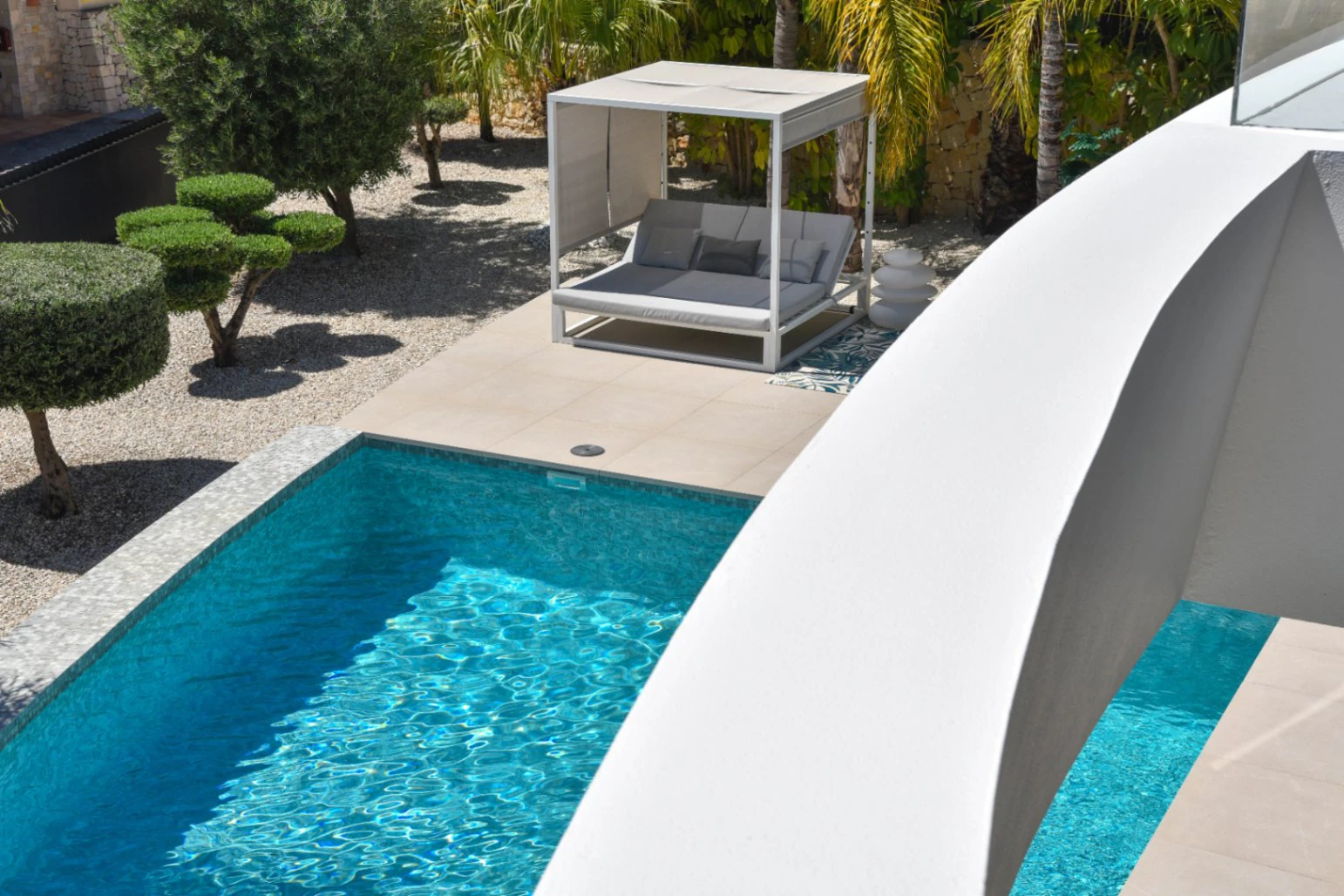 Villa de Lujo High-Tech en Moraira con Disponibilidad Inmediata