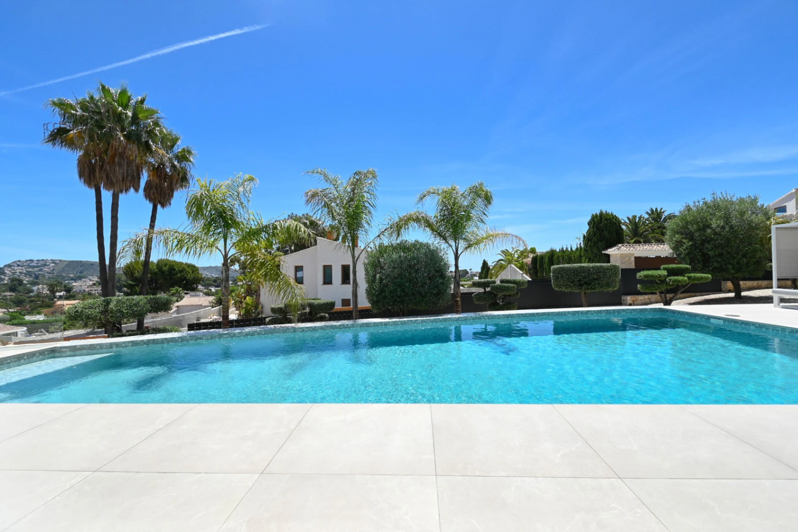 Villa de Lujo High-Tech en Moraira con Disponibilidad Inmediata