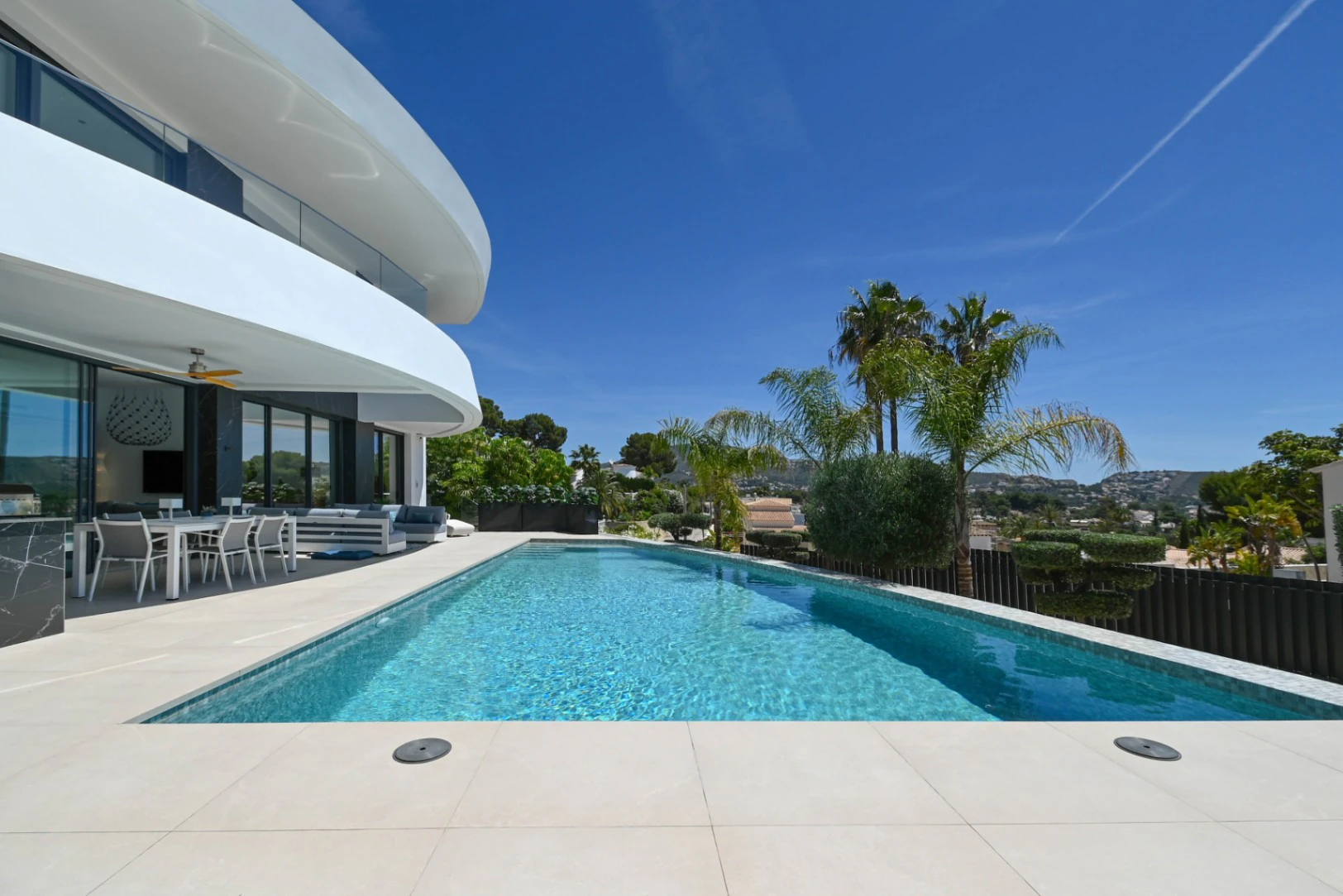 Villa de Lujo High-Tech en Moraira con Disponibilidad Inmediata