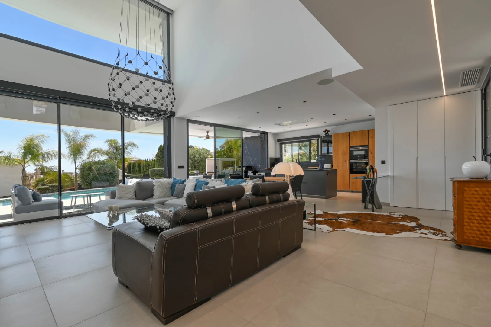 Villa de Lujo High-Tech en Moraira con Disponibilidad Inmediata