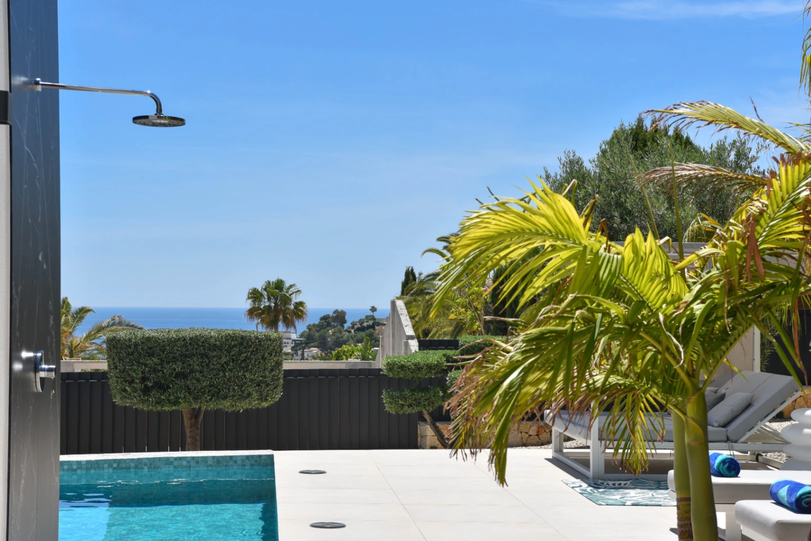 Villa de Lujo High-Tech en Moraira con Disponibilidad Inmediata