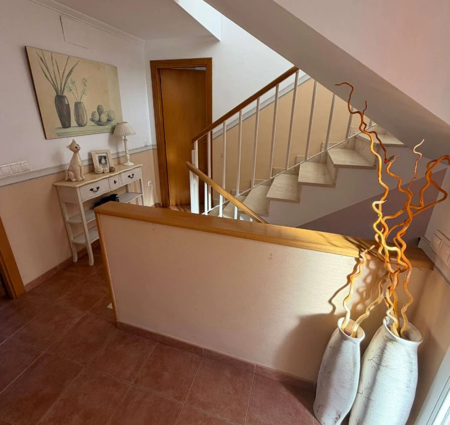 Exclusivo Chalet con Piscina Privada y Vistas Panorámicas en Calpe