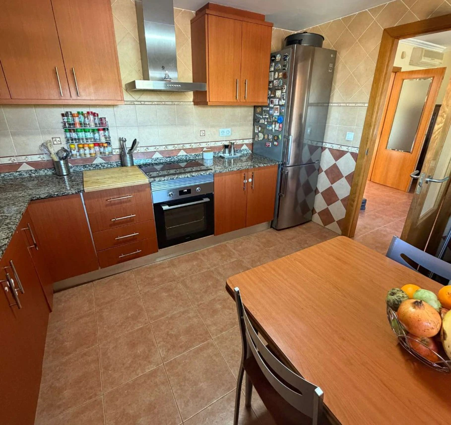 Exclusivo Chalet con Piscina Privada y Vistas Panorámicas en Calpe