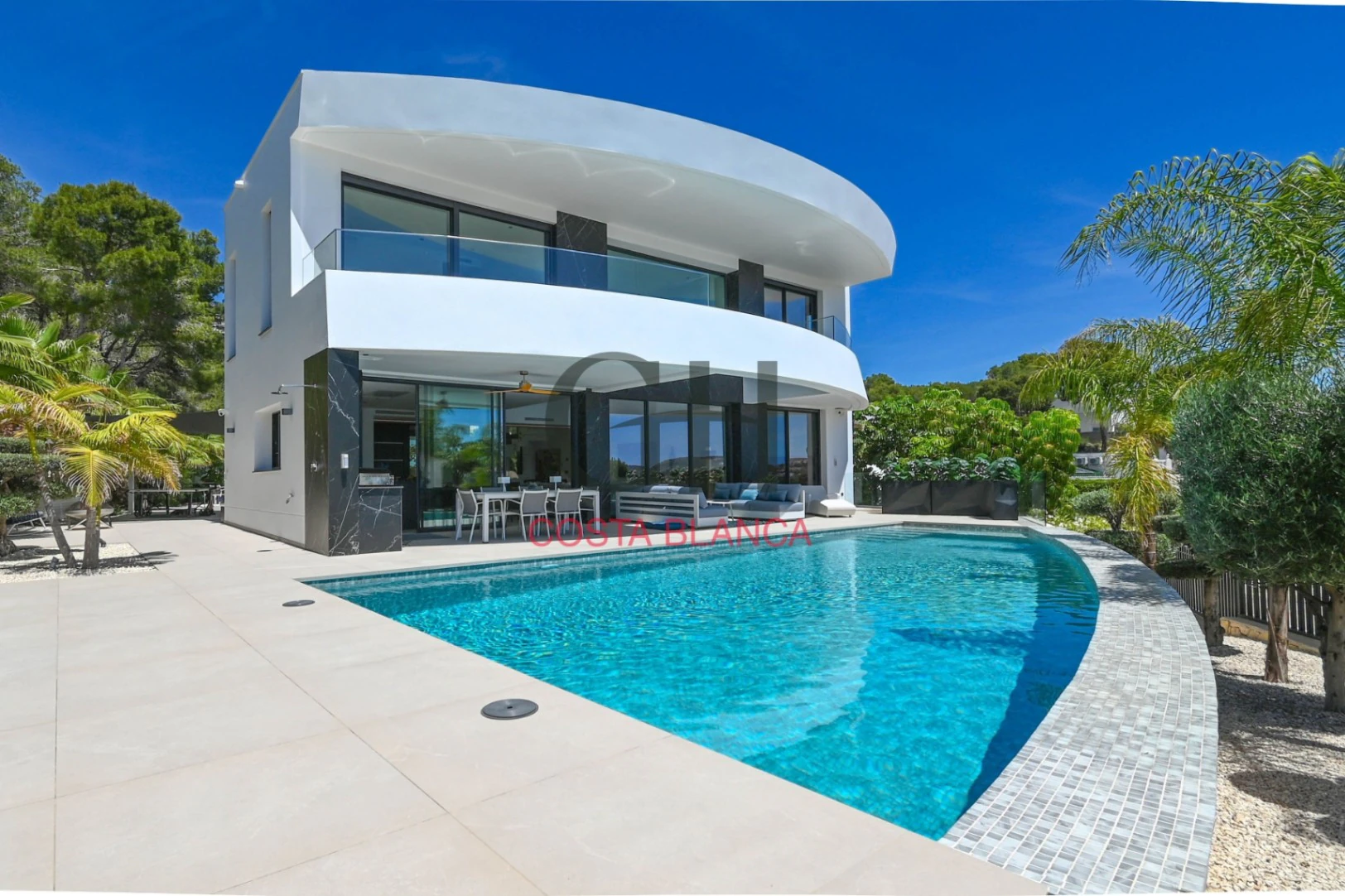 Villa de Lujo High-Tech en Moraira con Disponibilidad Inmediata