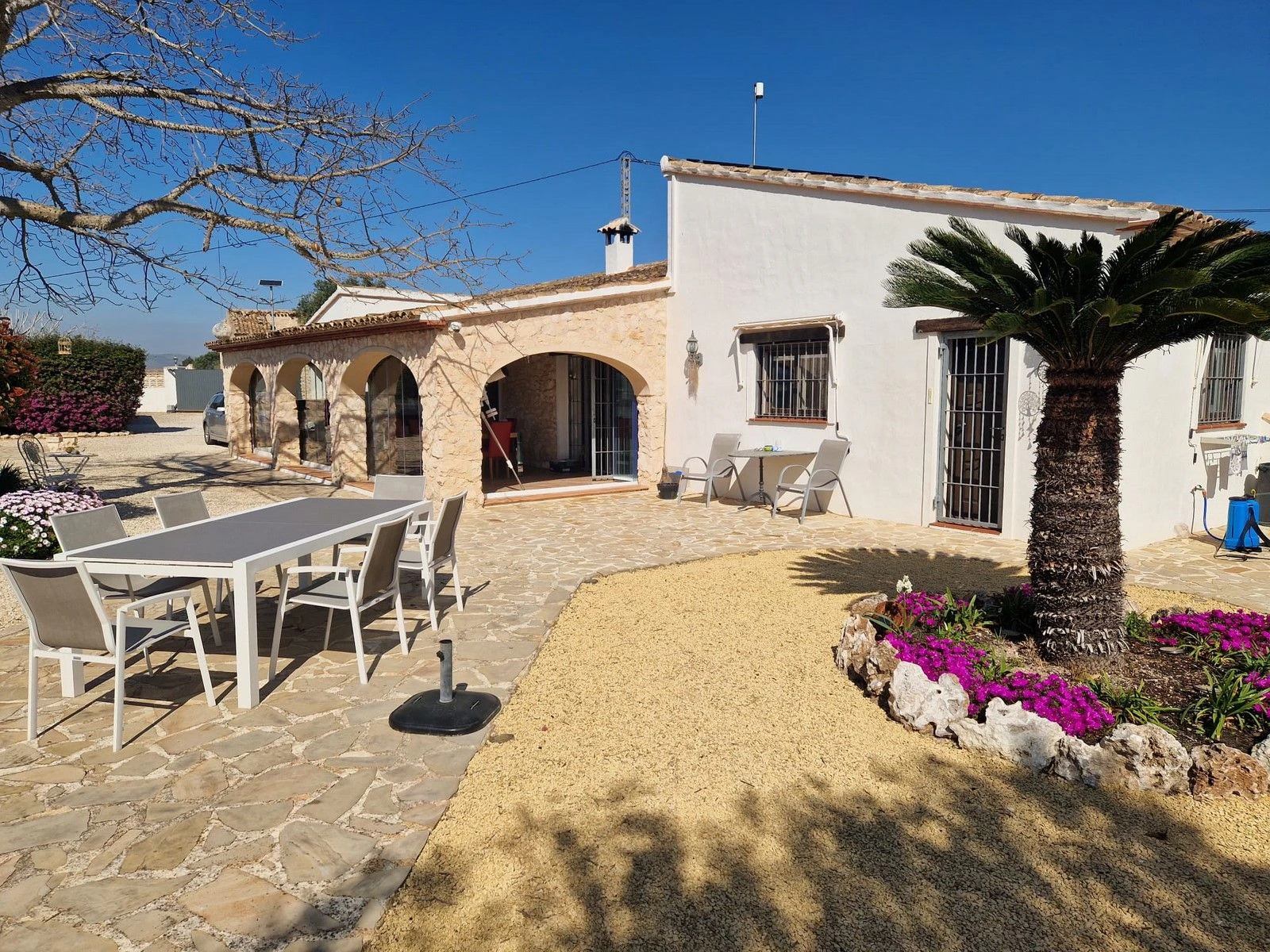 Encantadora Finca Reformada con Apartamento de Invitados, Piscina Privada y Vistas Panorámicas en Benimarco, Teulada