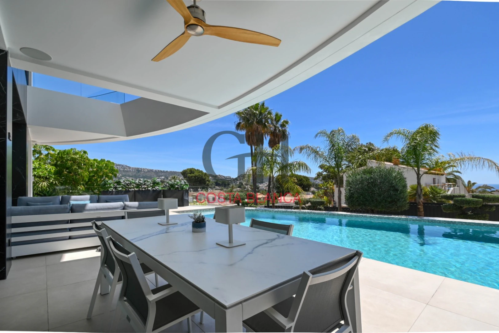 Villa de Lujo High-Tech en Moraira con Disponibilidad Inmediata