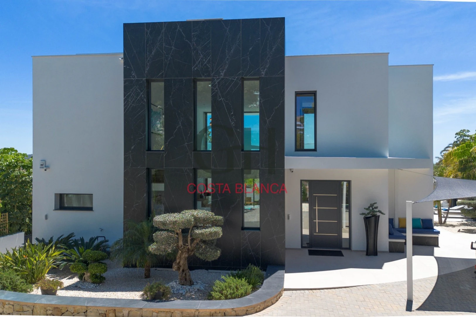 Villa de Lujo High-Tech en Moraira con Disponibilidad Inmediata