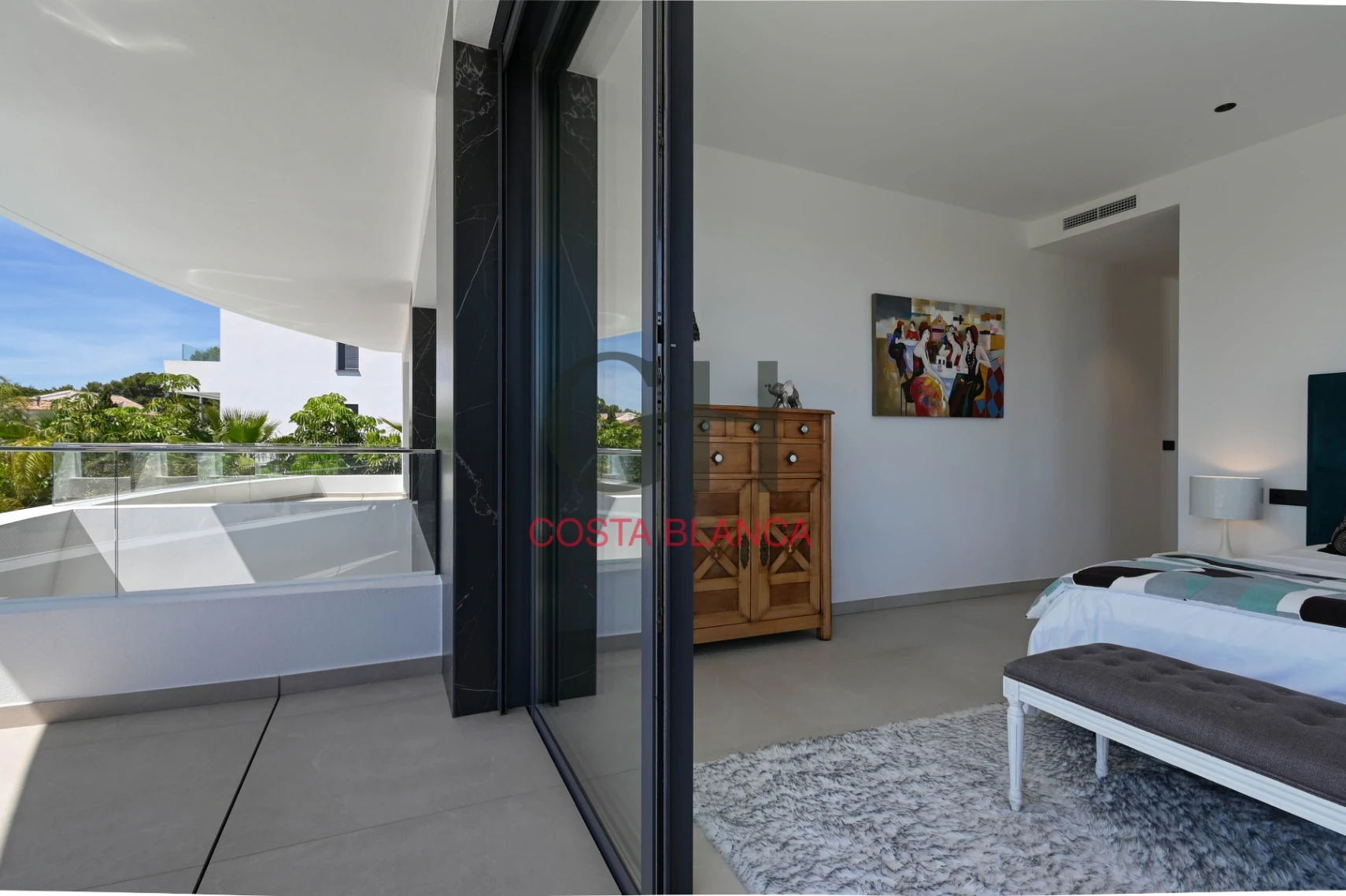 Villa de Lujo High-Tech en Moraira con Disponibilidad Inmediata