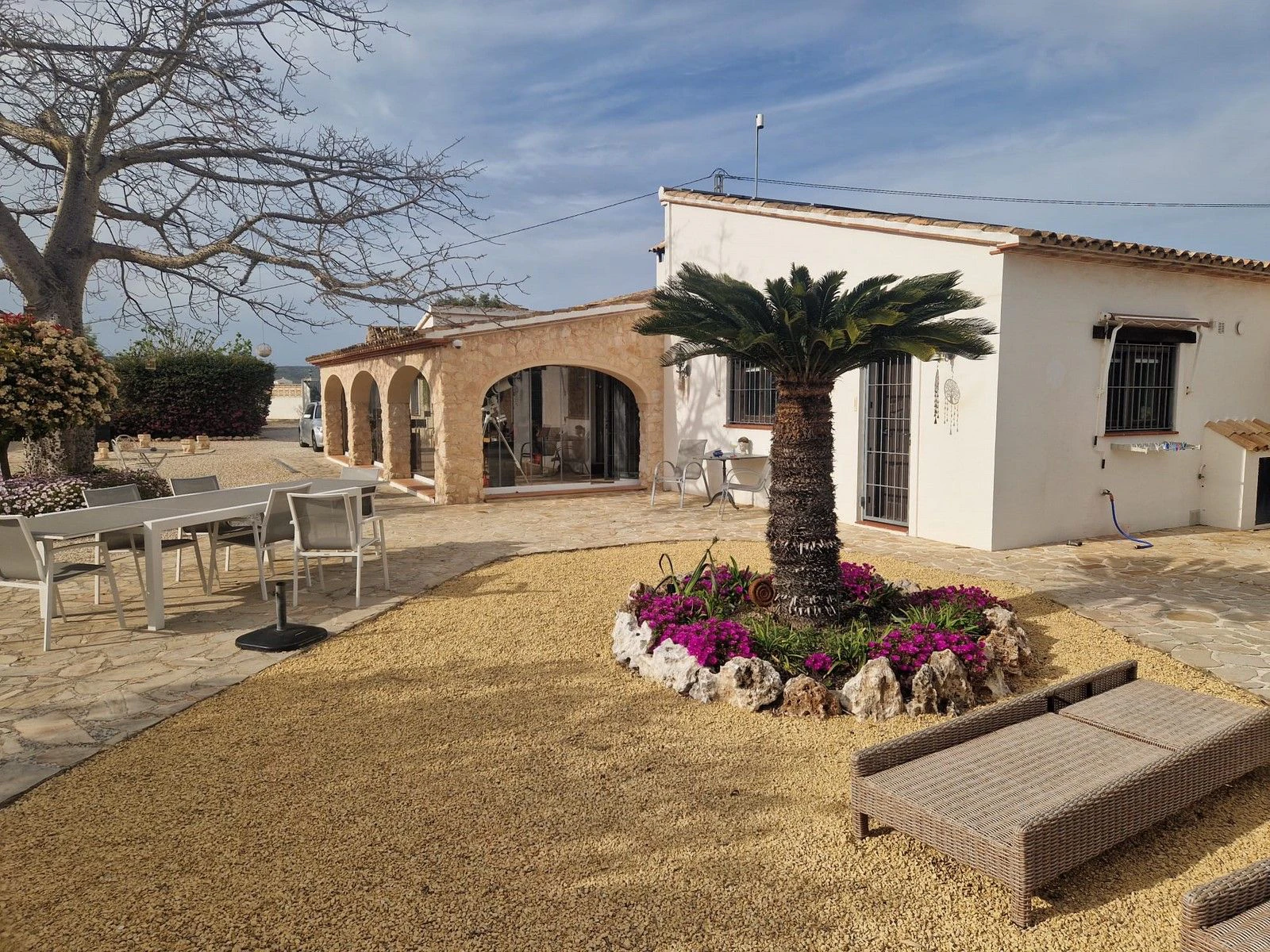 Encantadora Finca Reformada con Apartamento de Invitados, Piscina Privada y Vistas Panorámicas en Benimarco, Teulada