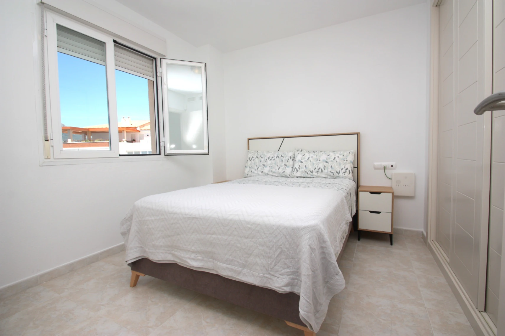 Apartamento en primera línea del paseo maritimo con vistas al mar en Calpe