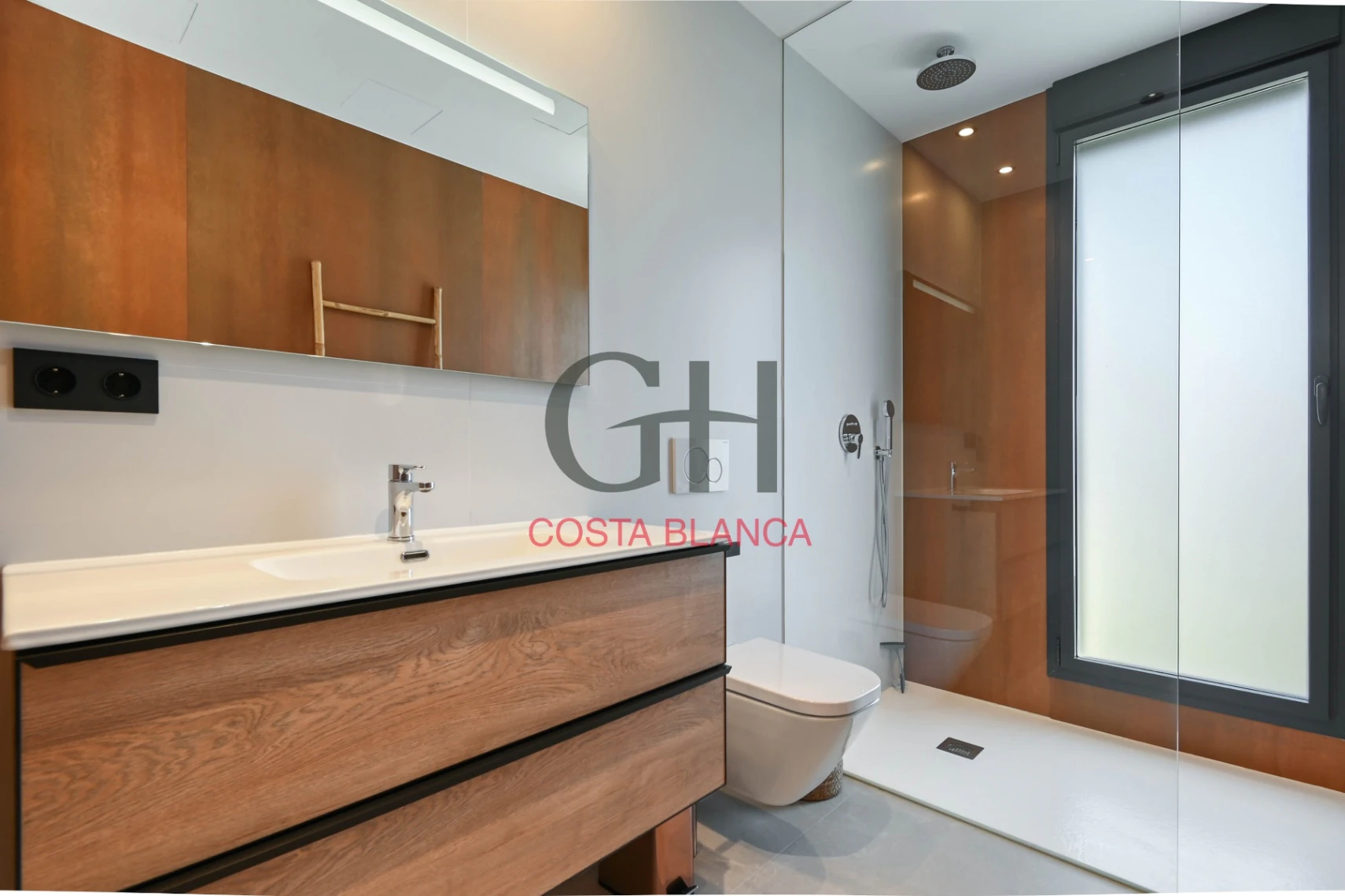 Villa de Lujo High-Tech en Moraira con Disponibilidad Inmediata