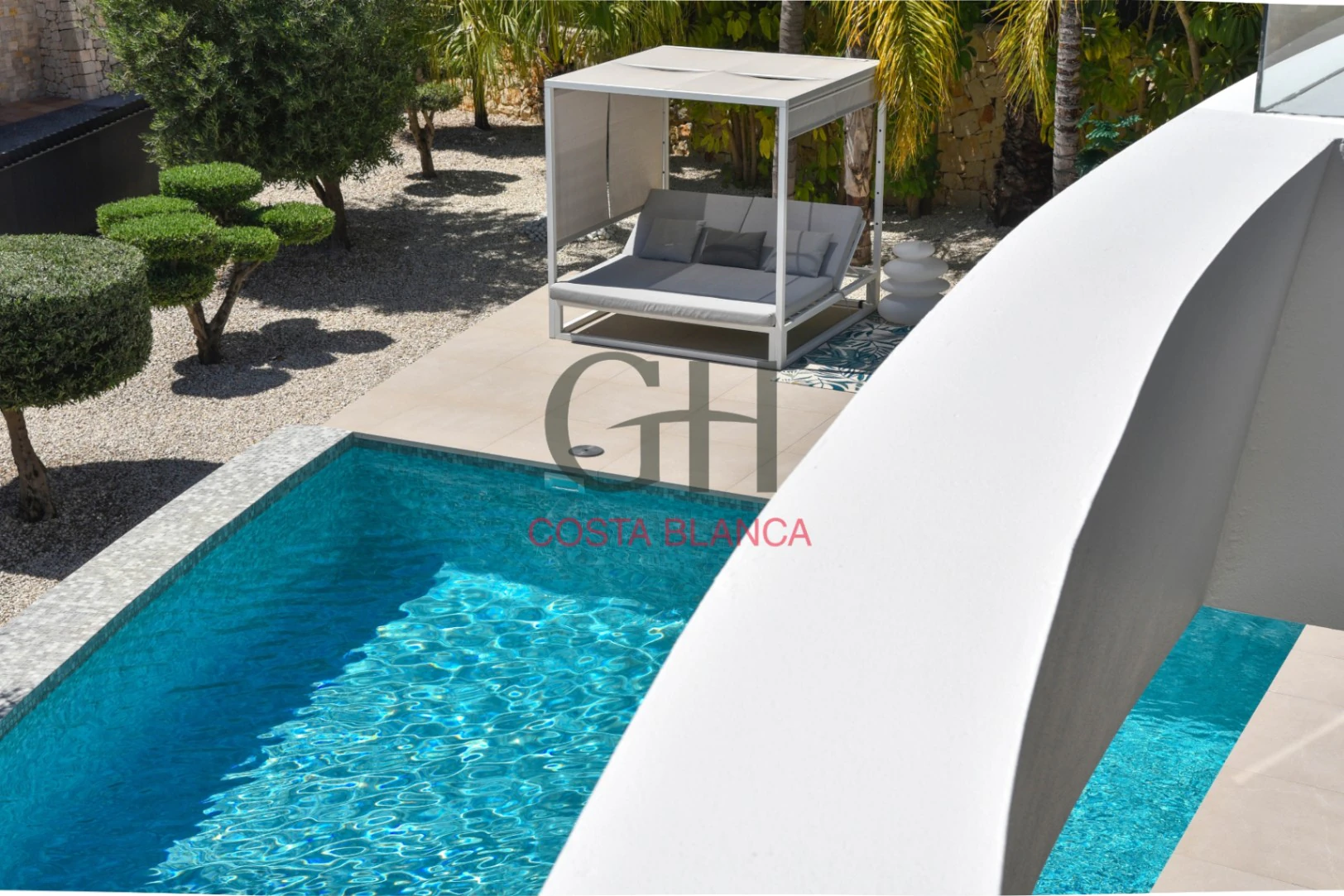 Villa de Lujo High-Tech en Moraira con Disponibilidad Inmediata