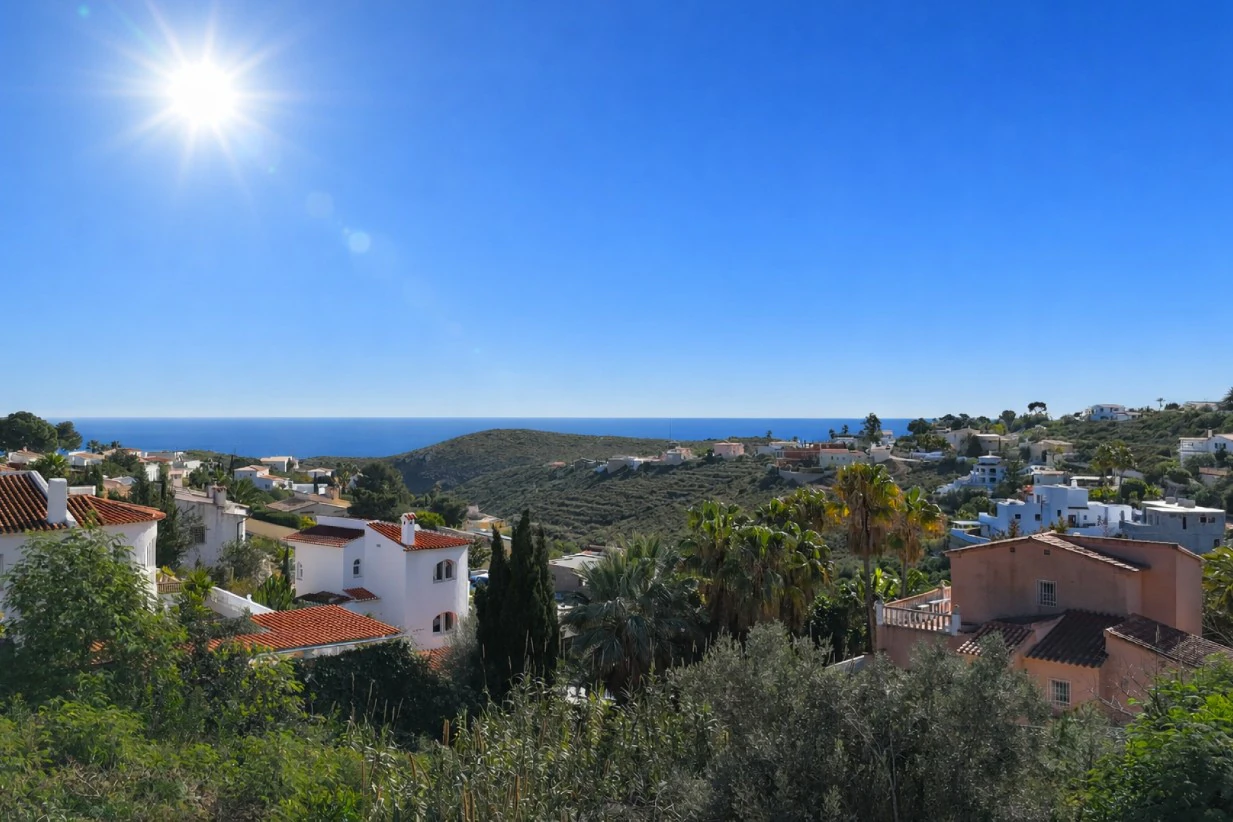CHARMANTE VILLA RUSTIQUE AVEC VUE IMPRENABLE SUR LA MER À CUMBRE DEL SOL