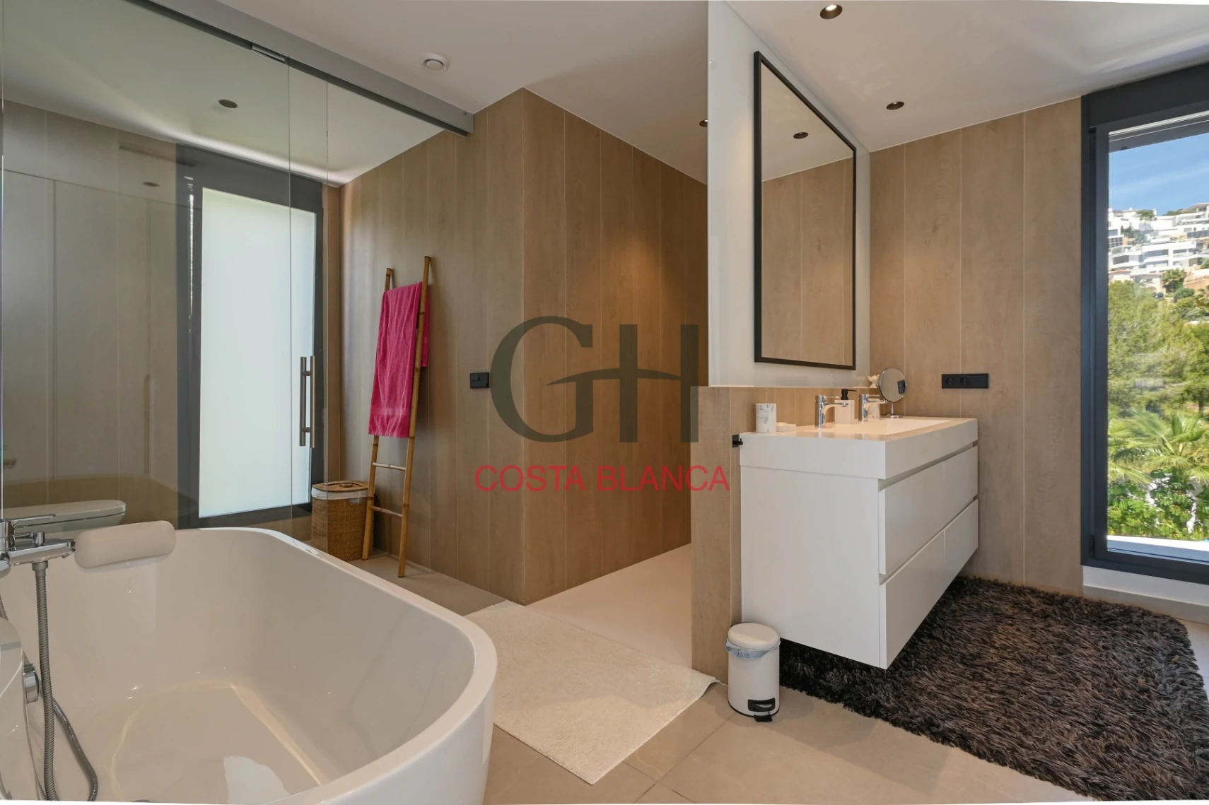 Villa de Lujo High-Tech en Moraira con Disponibilidad Inmediata