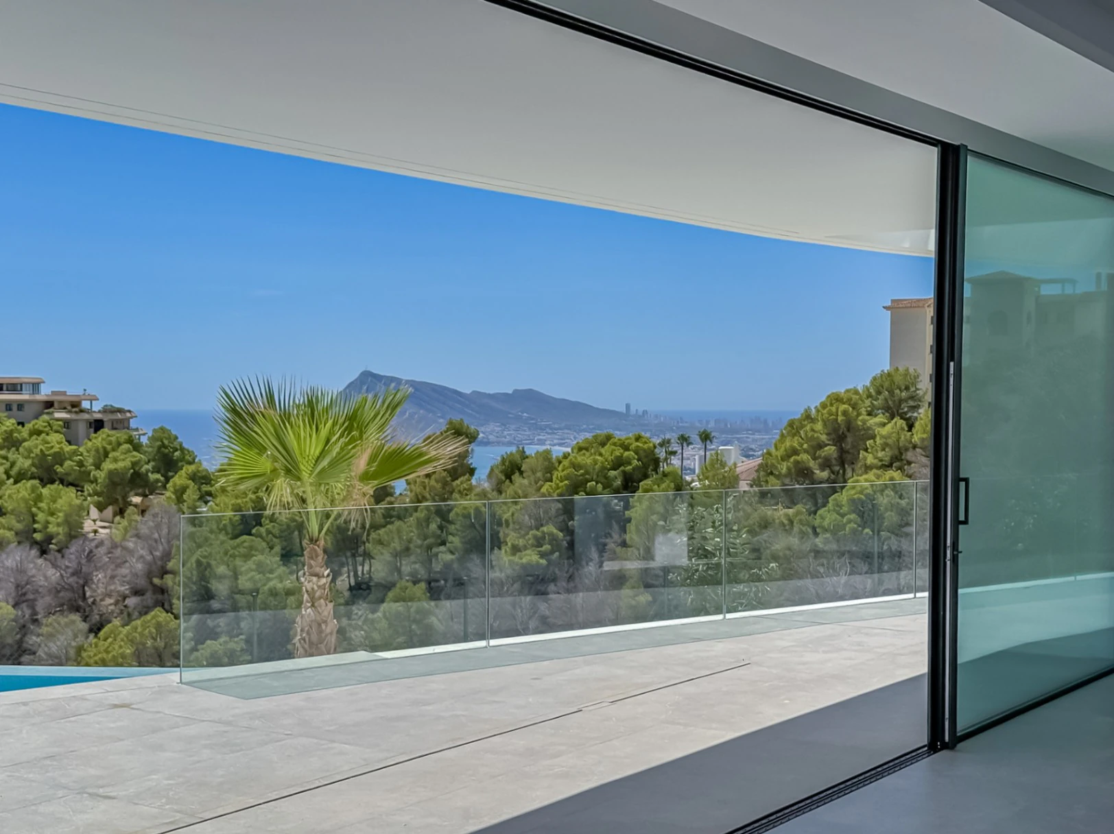 VILLA DE LUXE À ALTEA AVEC DE BELLES VUES SUR LA MER