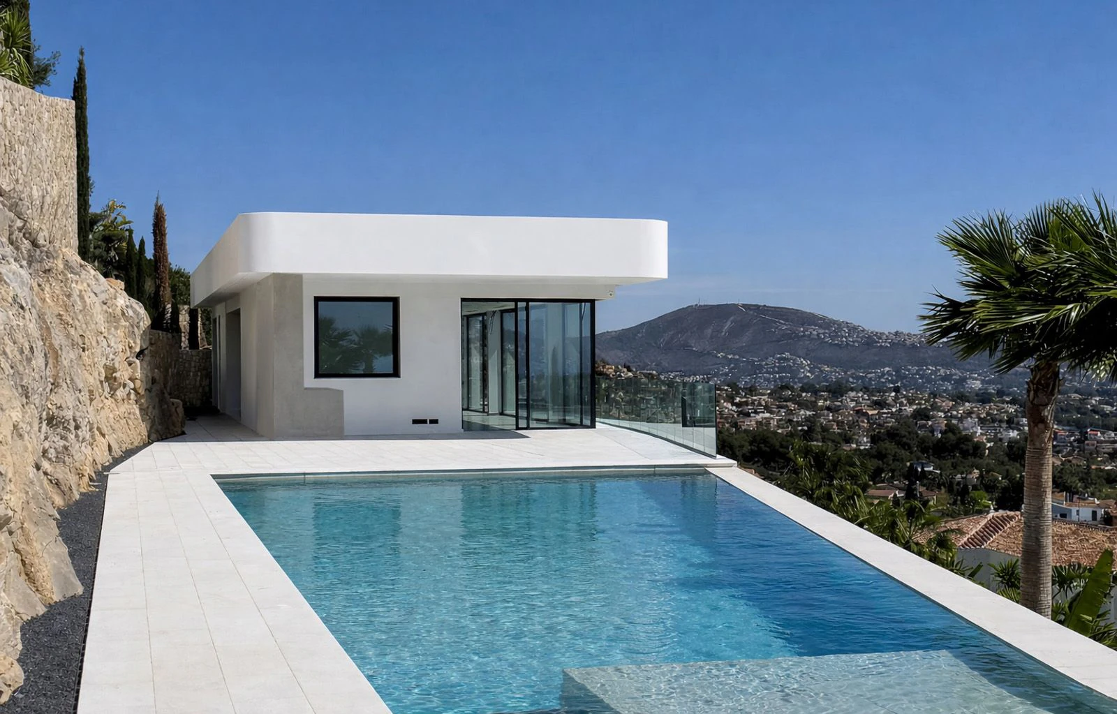 A CONTEMPORARY JEWEL BETWEEN SKY AND SEA