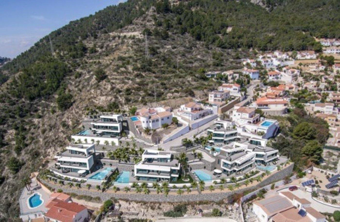 PIĘKNA LUKSUSOWA WILLA Z PRZEPIĘKNYM WIDOKIEM W CALPE