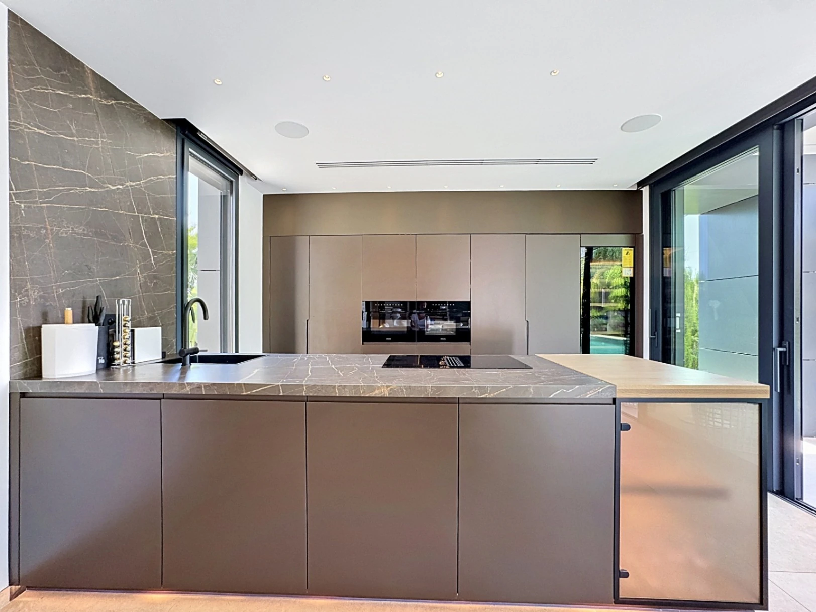 Villa Contemporaine de Rêve avec Vue Mer et Confort Maximum à Calpe