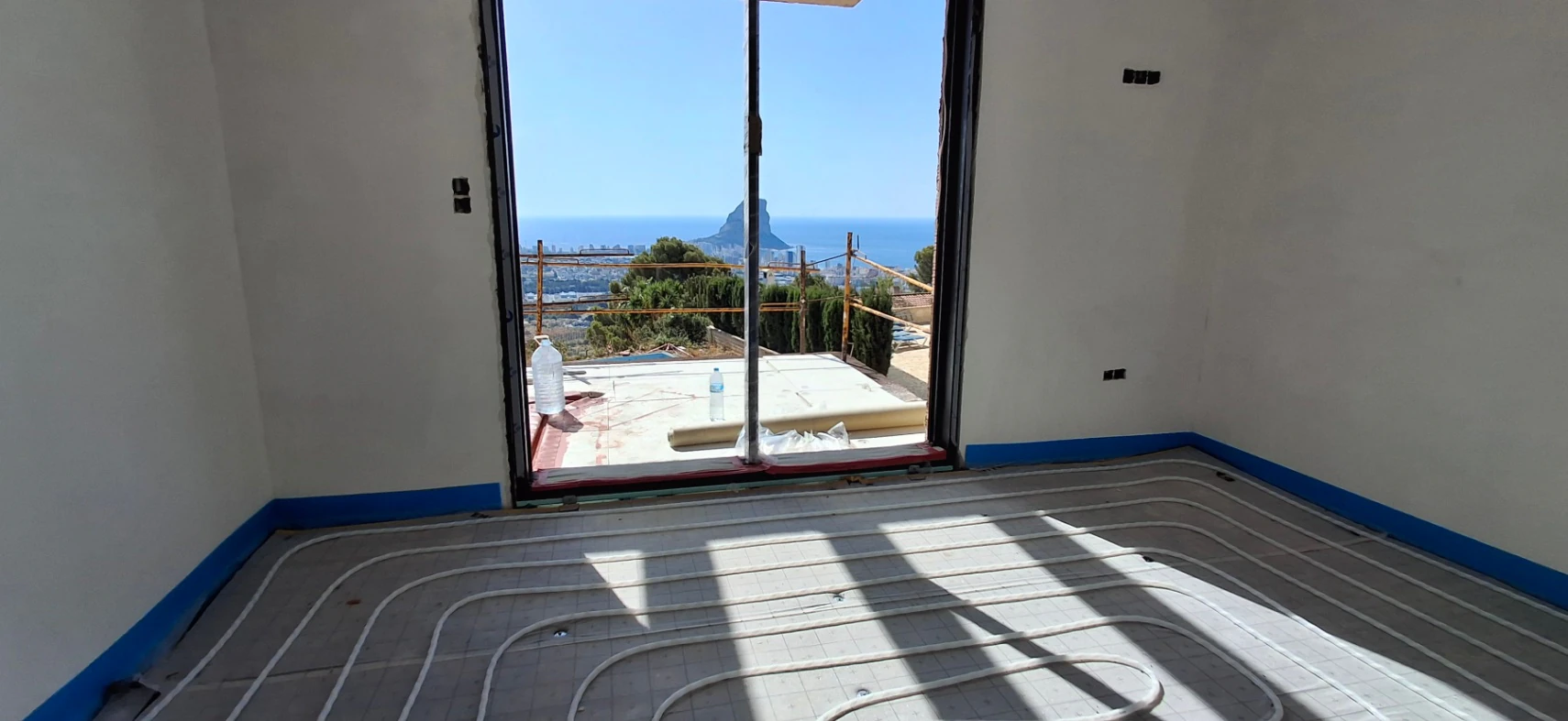 Villa Moderna con Vistas al Mar en Calpe, a 8 Min de la Playa