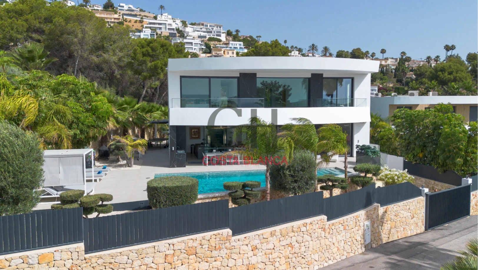 Villa de Lujo High-Tech en Moraira con Disponibilidad Inmediata