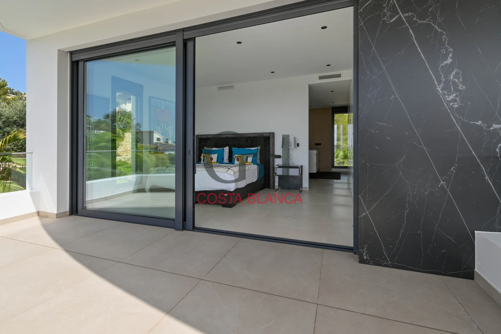 Villa de Lujo High-Tech en Moraira con Disponibilidad Inmediata