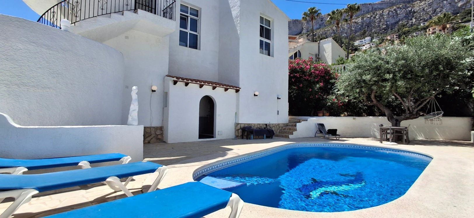 VILLA CON VISTAS AL MAR EN CALPE