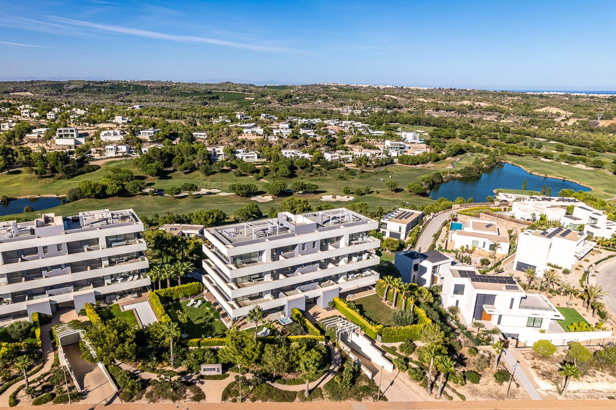 Parter na sprzedaż w Las Colinas Golf Resort