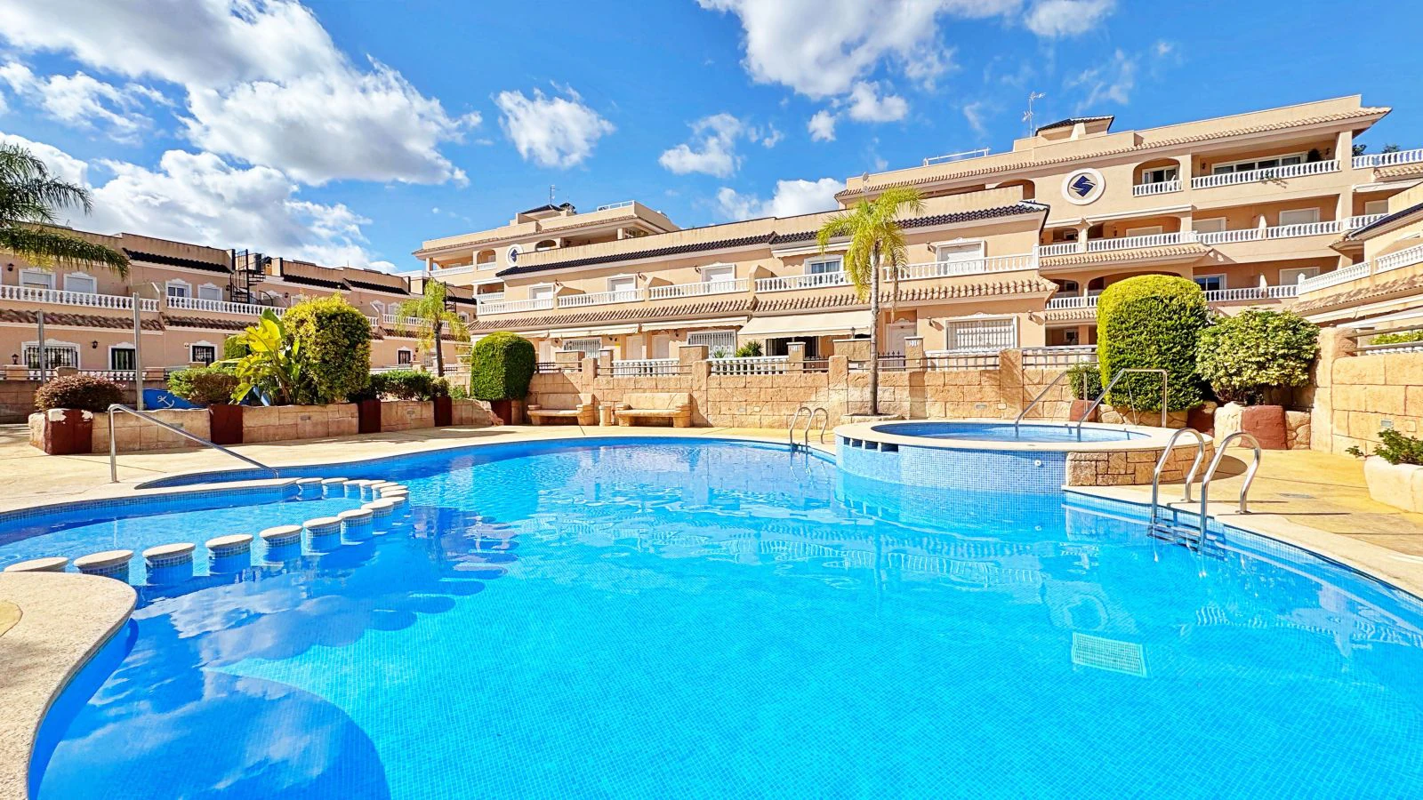 Venta. Casa adosada en Orihuela Costa
