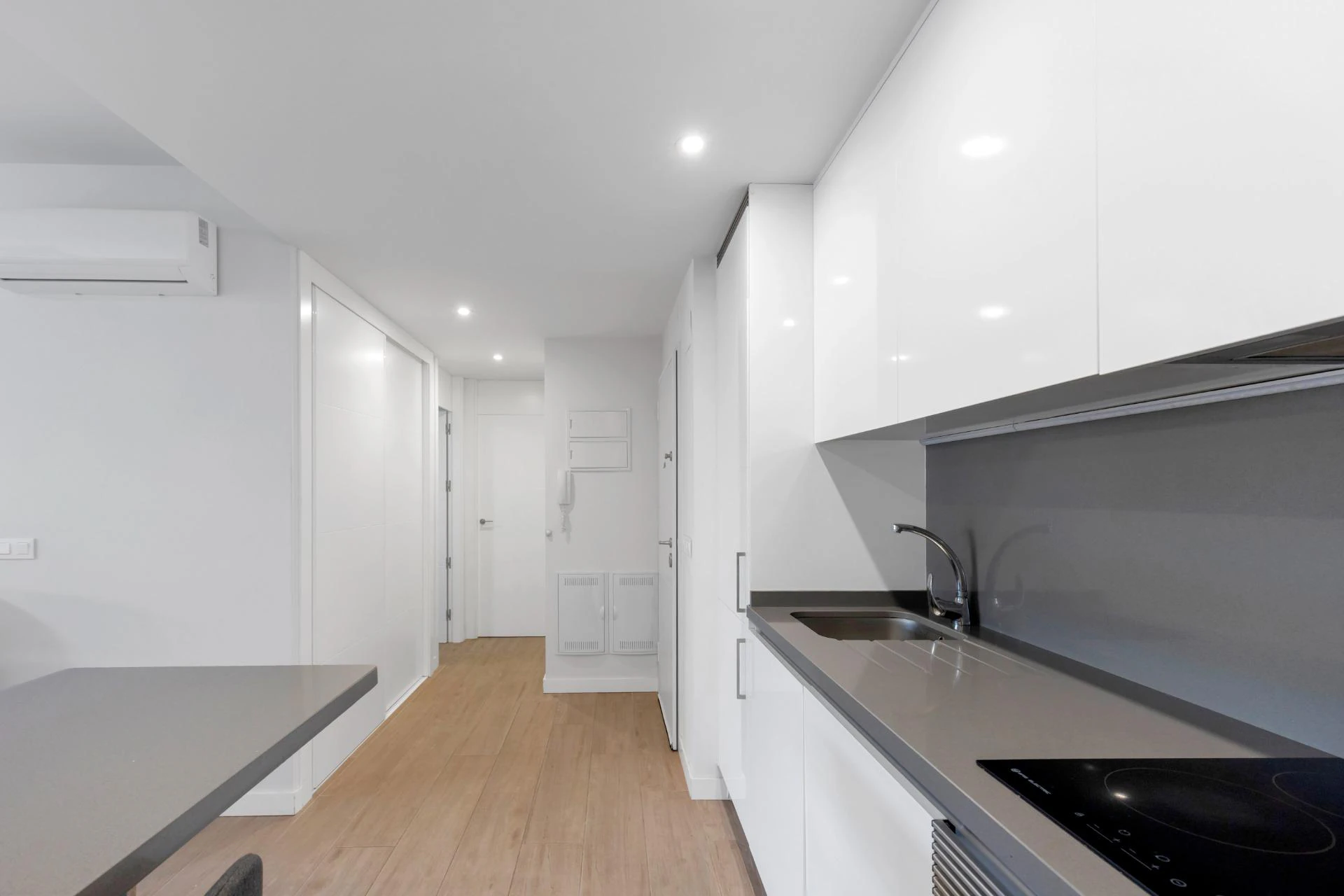 Apartament na drugim piętrze z tarasem 35 m2 – Palapagolf II