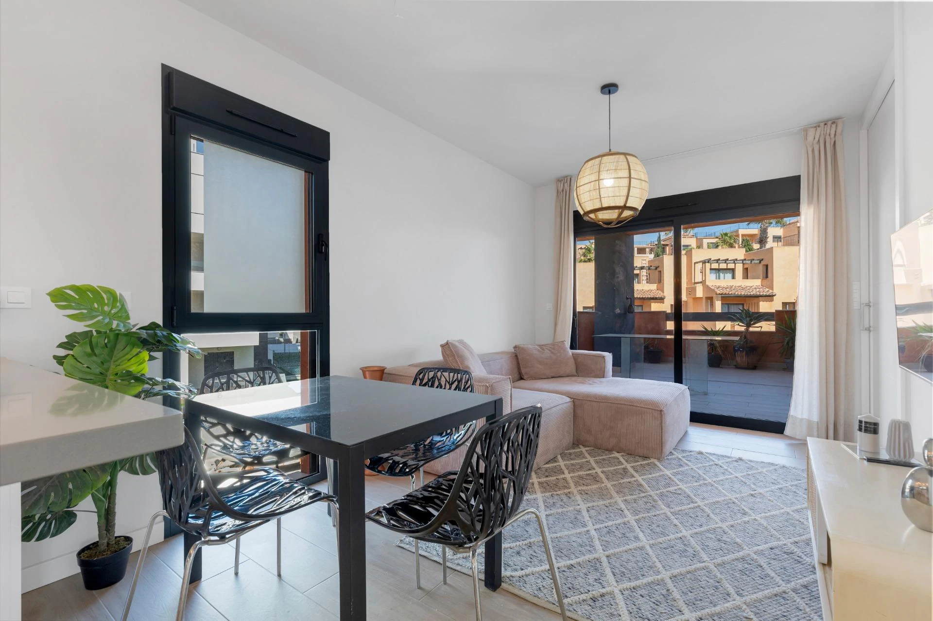 Apartament na drugim piętrze z tarasem 35 m2 – Palapagolf II