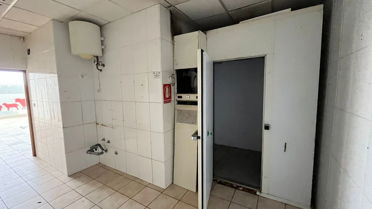 Commercial na sprzedaż w Quesada