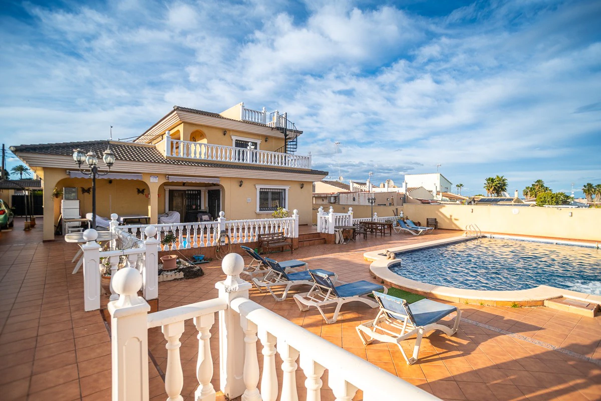 Villa na sprzedaż w Torrevieja