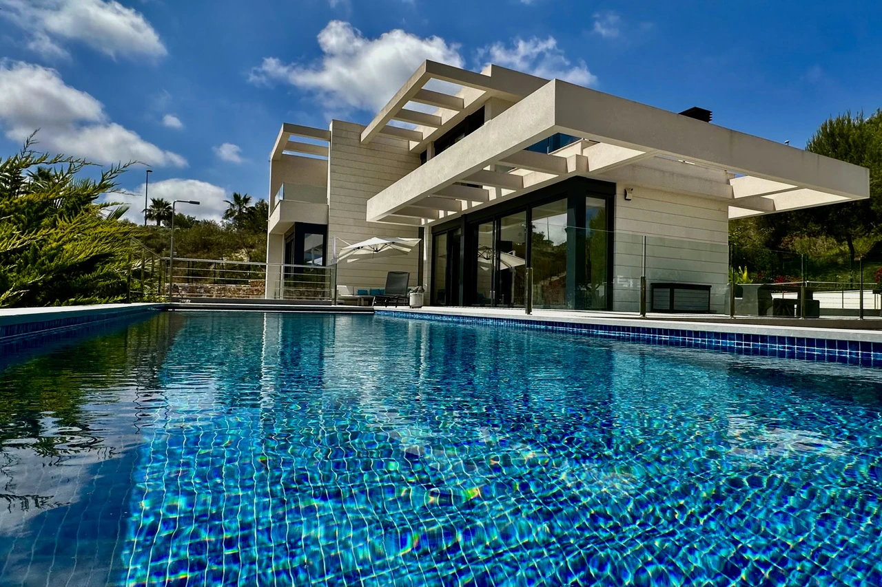 Villa na sprzedaż w Las Colinas Golf Resort