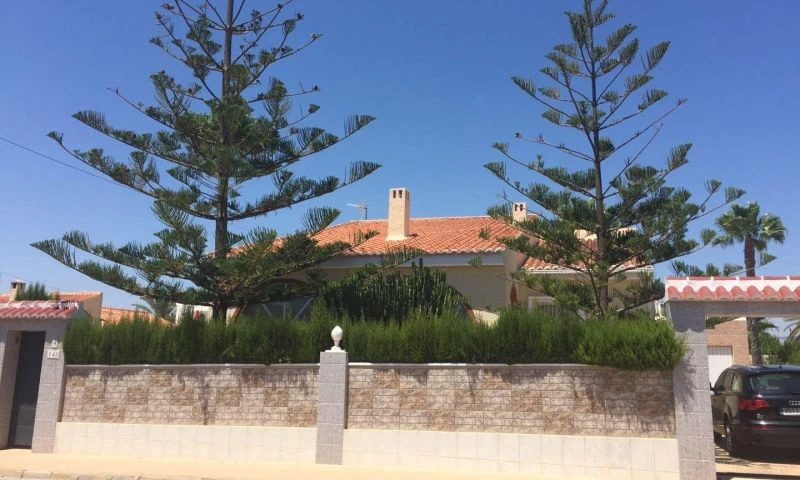 Sprzedaż. Willa w Torrevieja