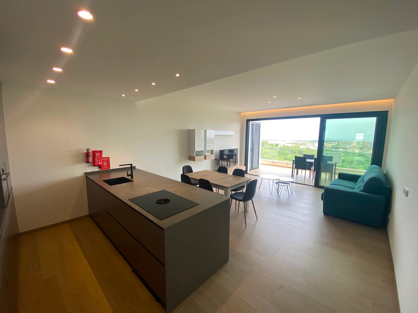 Sprzedaż. Apartament w Las Colinas
