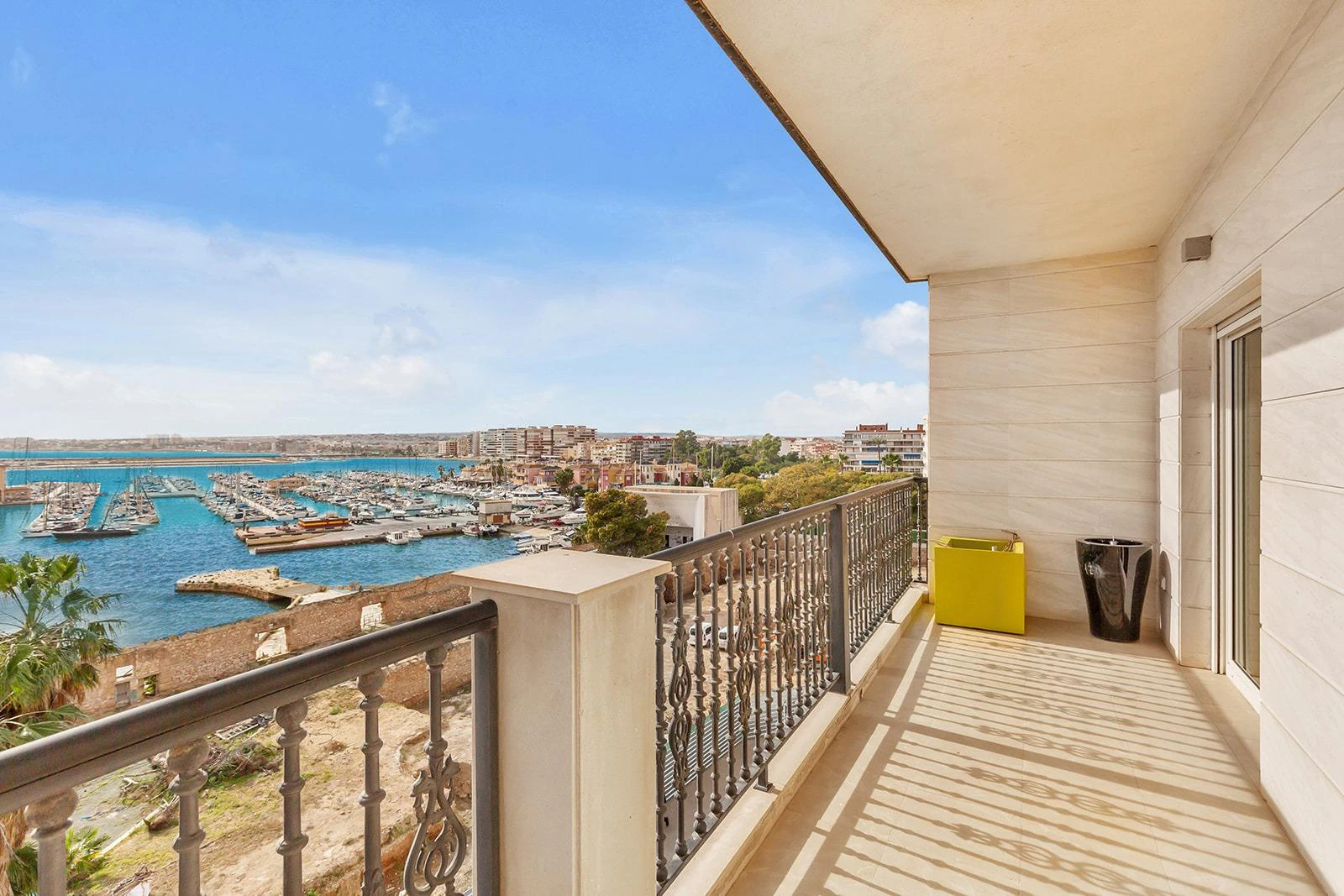 Very special homes with spectacular views