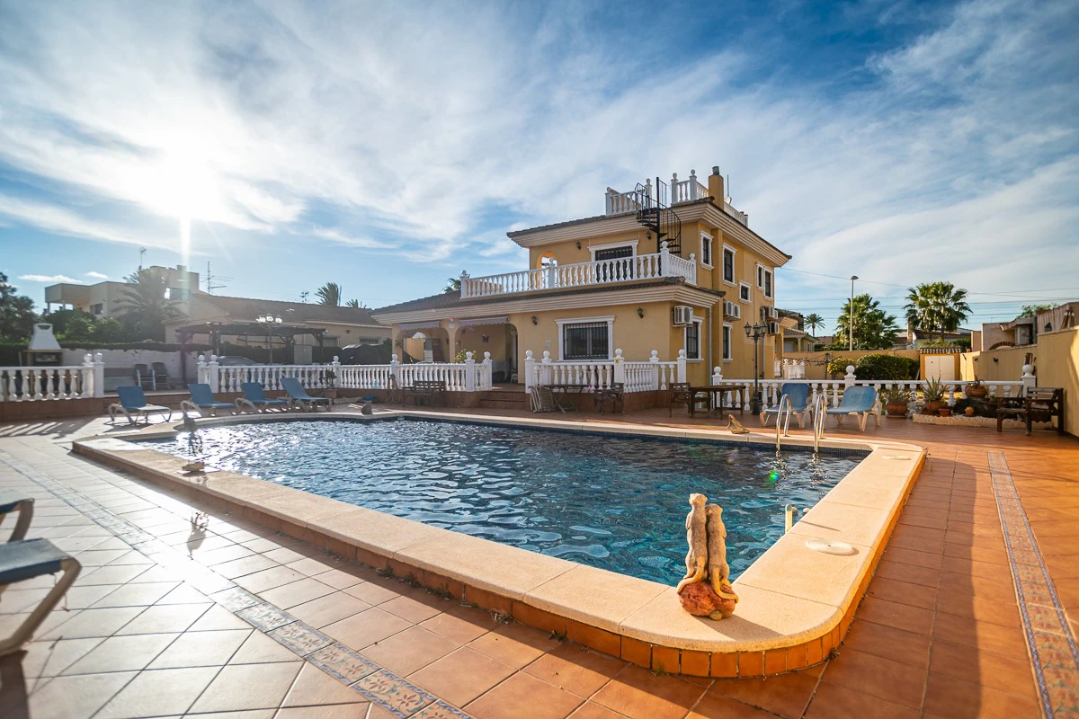 Villa na sprzedaż w Torrevieja