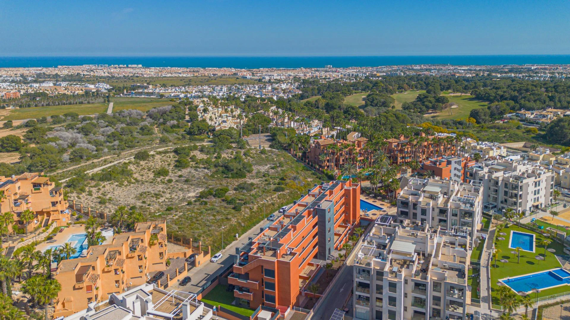Apartament na drugim piętrze z tarasem 35 m2 – Palapagolf II